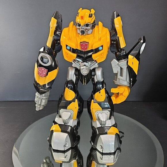 Talking Bumblebee Transformers Action Figure 2009 Hasbro Transformer 10 Inch - Picture 1 of 10